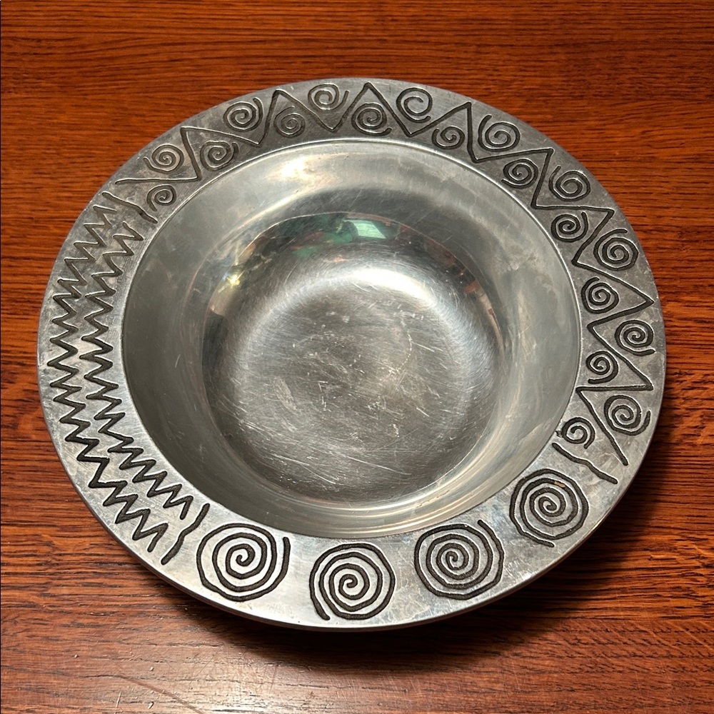 Wilton Armetale Silver Bowl with Geometric Design